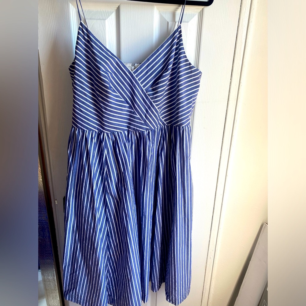 Gorgeous Striped dress with pockets 👗
